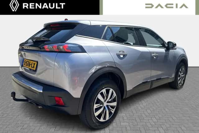 Peugeot 2008 (2023) thumbnail 5