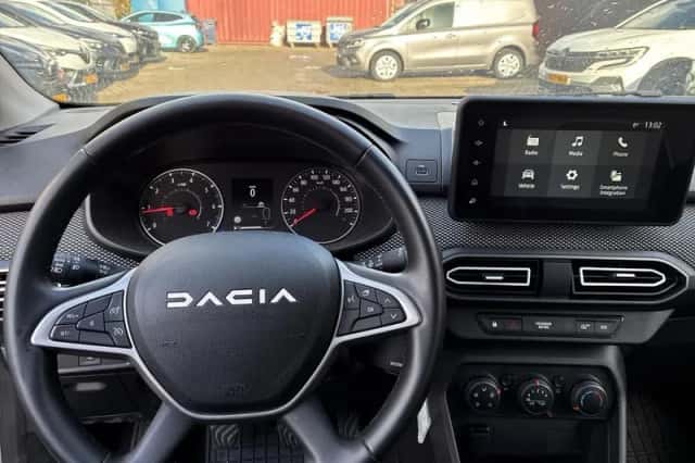Dacia Sandero (2024) thumbnail 16
