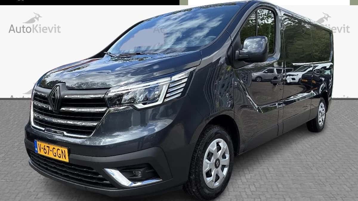 Renault Trafic (2024) — foto 1