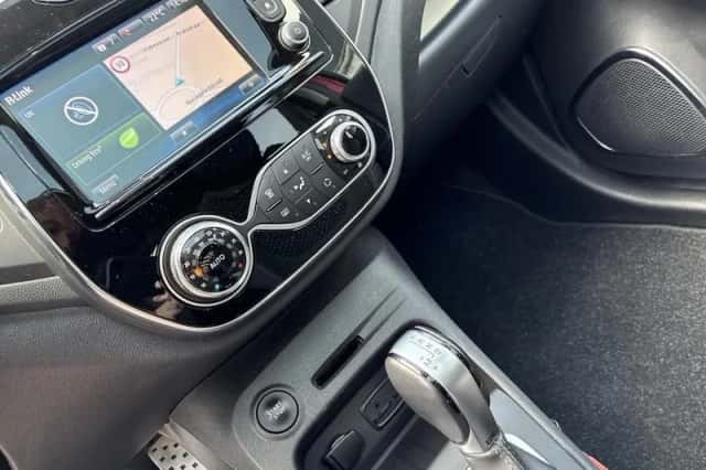 Renault Captur (2019) thumbnail 14