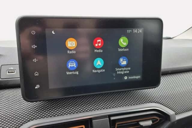 Dacia Sandero Stepway (2022) thumbnail 18