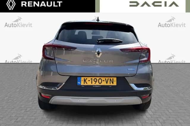 Renault Captur (2021) thumbnail 6