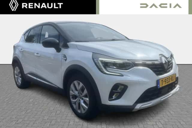 Renault Captur (2021) thumbnail 3