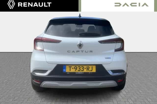 Renault Captur (2021) thumbnail 6