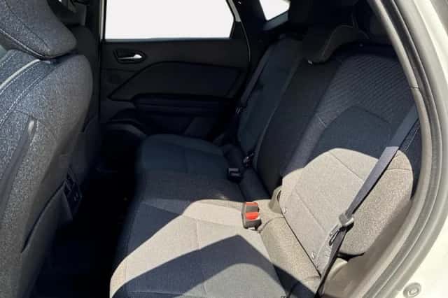 Renault Captur (2026) thumbnail 3