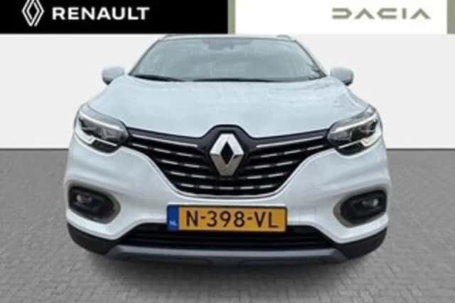 Renault Kadjar (2022) thumbnail 2