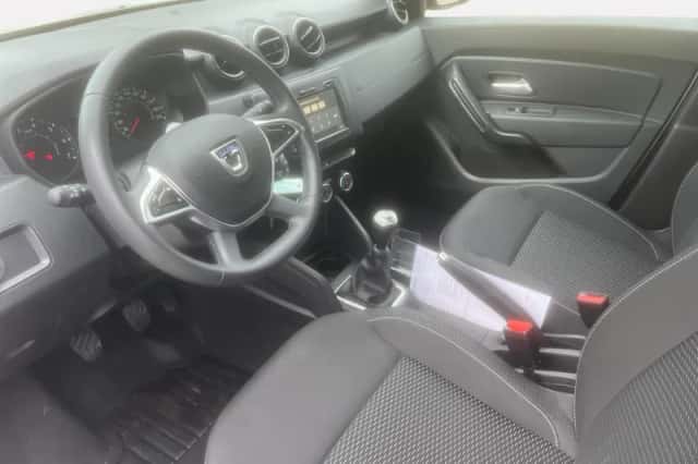 Dacia Duster (2021) thumbnail 4