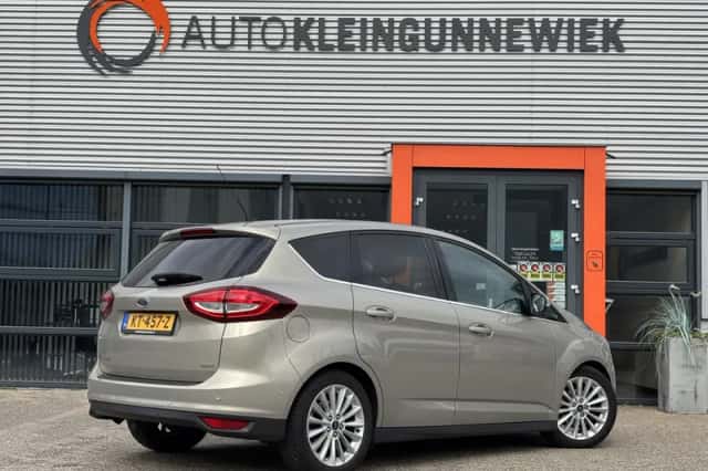 Ford C-Max (2016) thumbnail 4