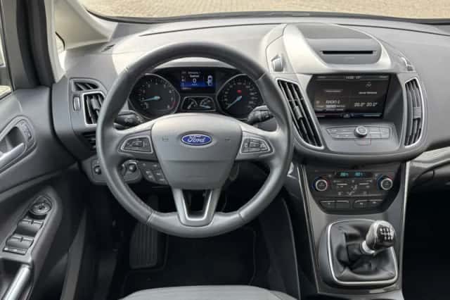 Ford C-Max (2016) thumbnail 5