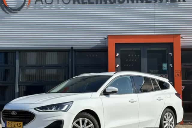 Ford Focus (2022) thumbnail 1