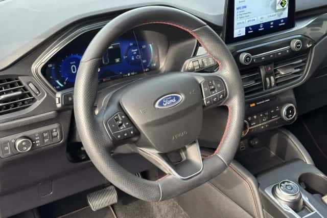 Ford Kuga (2024) thumbnail 5