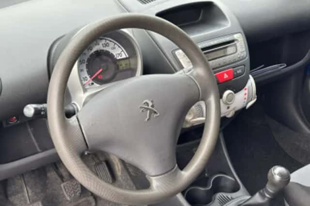 Peugeot 107 (2012) thumbnail 4