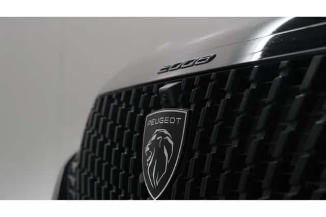 Peugeot 2008 (2024) thumbnail 17
