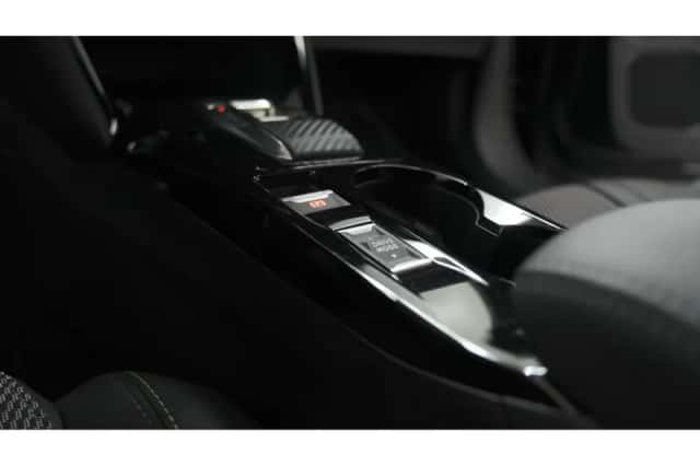 Peugeot 2008 (2024) thumbnail 42