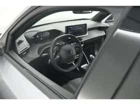 Peugeot 2008 (2024) thumbnail 2