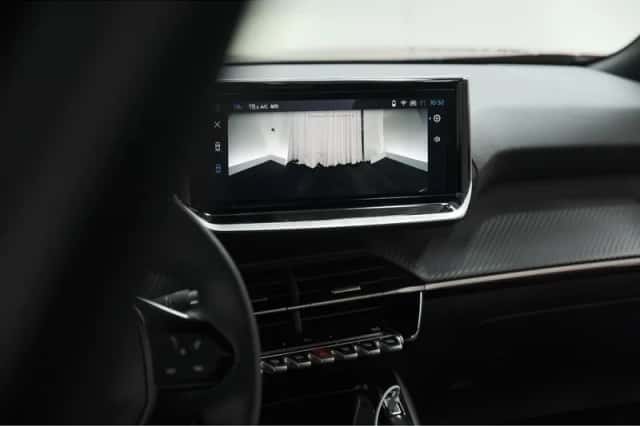 Peugeot 2008 (2024) thumbnail 16