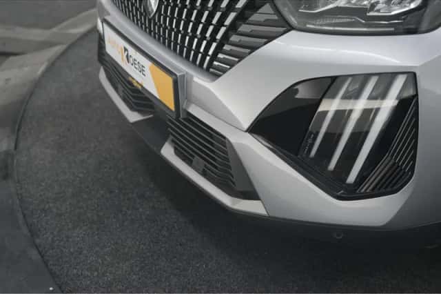 Peugeot 2008 (2024) thumbnail 18