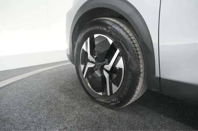 Peugeot 2008 (2024) thumbnail 20
