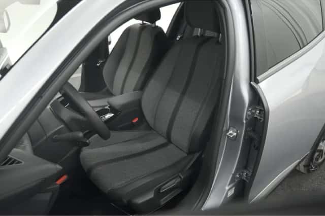 Peugeot 2008 (2024) thumbnail 27