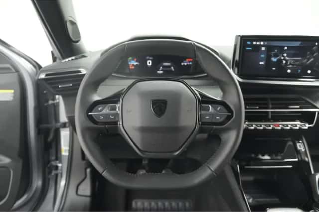 Peugeot 2008 (2024) thumbnail 31