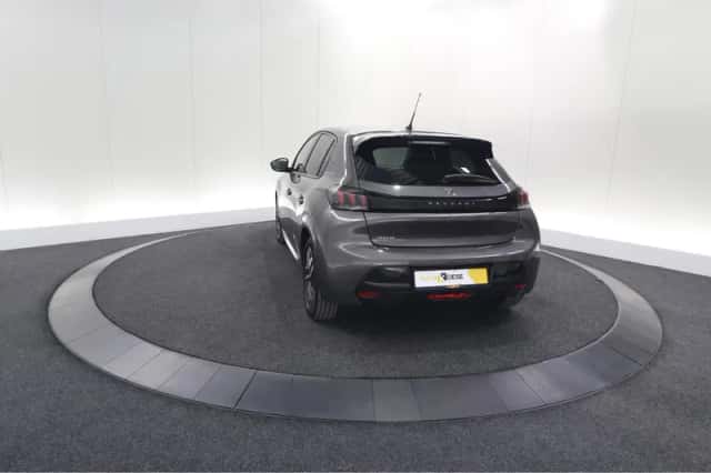 Peugeot 208 (2023) thumbnail 11