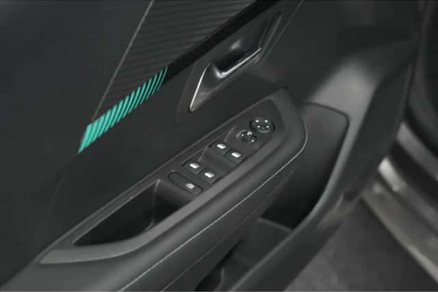 Peugeot 208 (2023) thumbnail 23