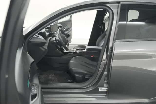 Peugeot 208 (2023) thumbnail 24
