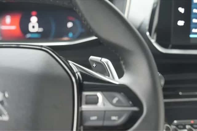 Peugeot 208 (2023) thumbnail 33