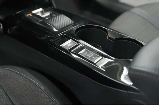 Peugeot 208 (2023) thumbnail 40