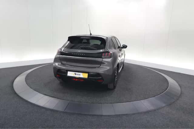 Peugeot 208 (2023) thumbnail 10