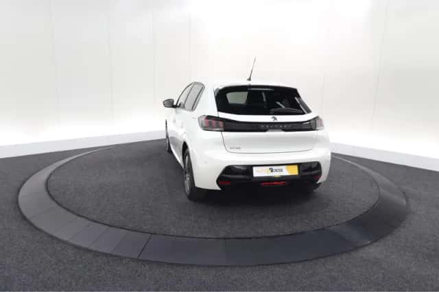 Peugeot 208 (2022) thumbnail 11