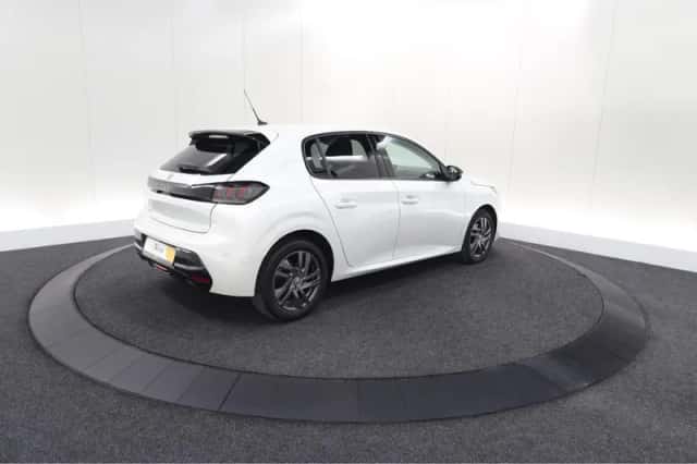 Peugeot 208 (2022) thumbnail 5