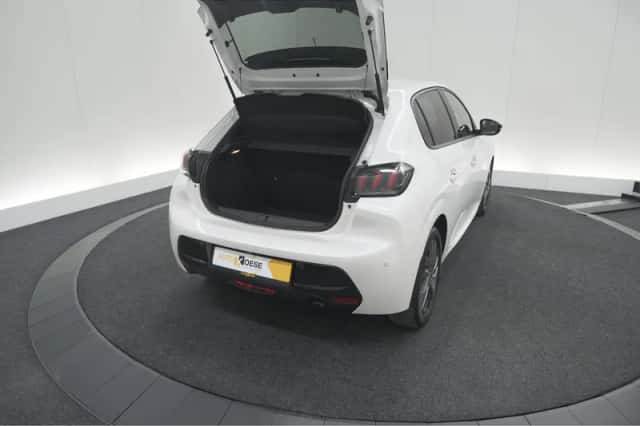 Peugeot 208 (2022) thumbnail 50