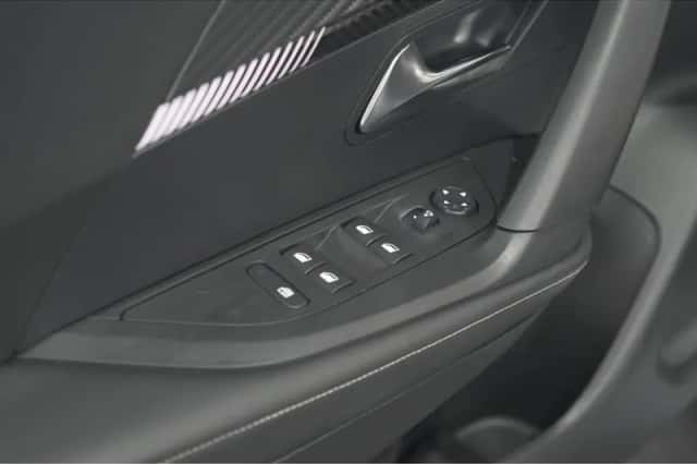 Peugeot 2008 (2024) thumbnail 26