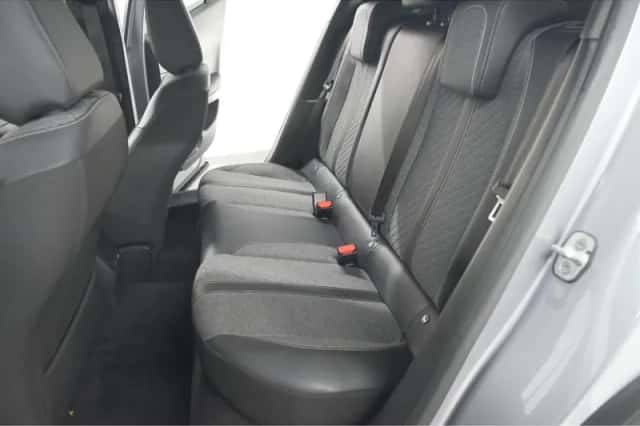 Peugeot 2008 (2024) thumbnail 30