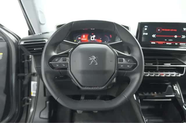 Peugeot 2008 (2021) thumbnail 22