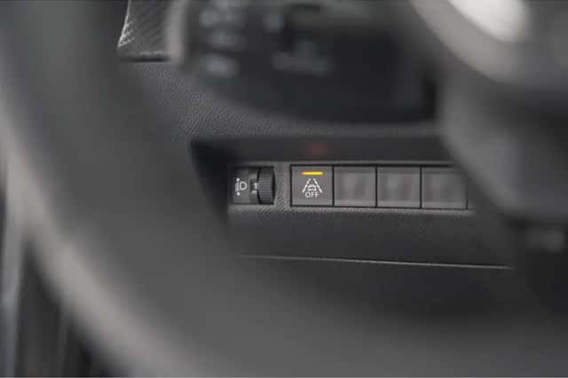Peugeot 2008 (2021) thumbnail 28
