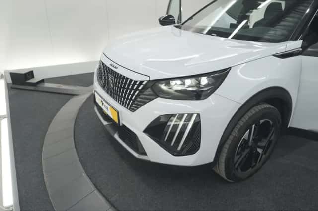 Peugeot 2008 (2024) thumbnail 17