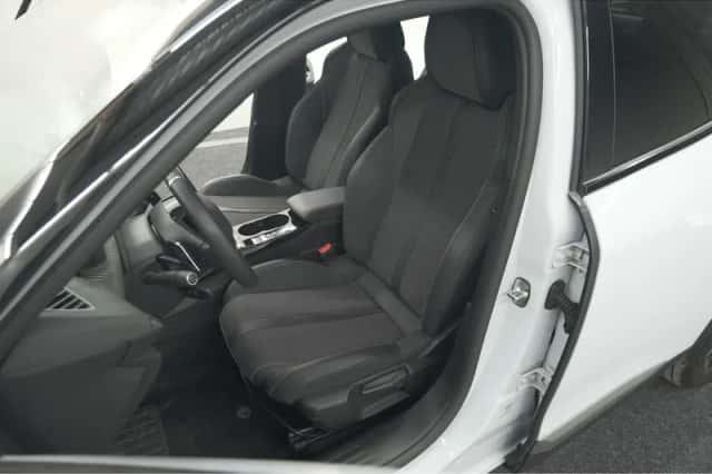 Peugeot 2008 (2024) thumbnail 29