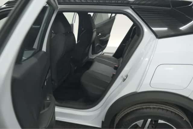 Peugeot 2008 (2024) thumbnail 31