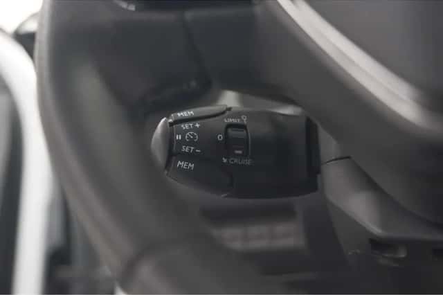 Peugeot 2008 (2024) thumbnail 40
