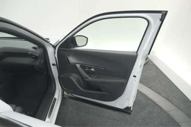 Peugeot 2008 (2024) thumbnail 65