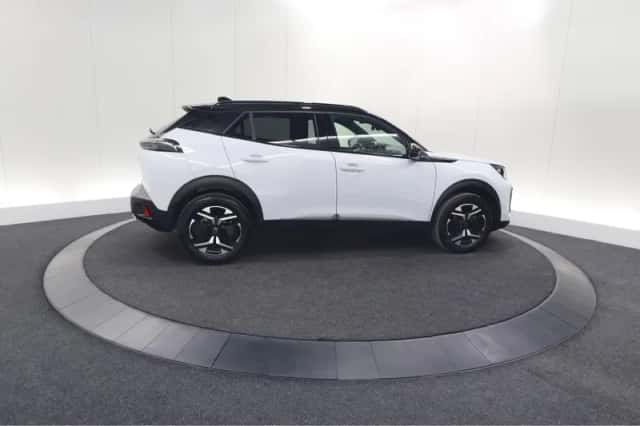 Peugeot 2008 (2024) thumbnail 9