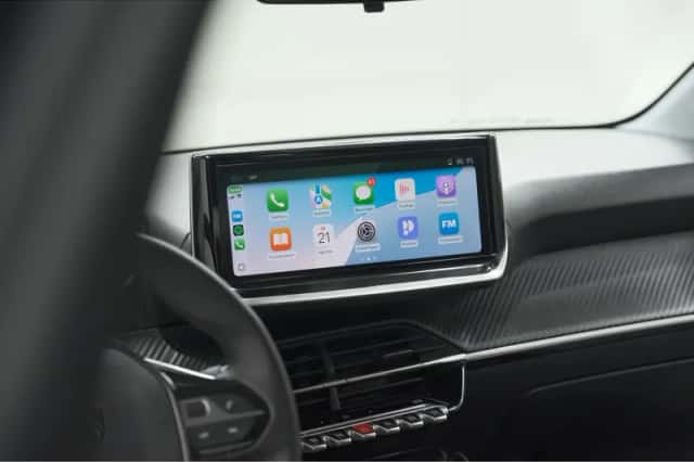 Peugeot 208 (2024) thumbnail 2