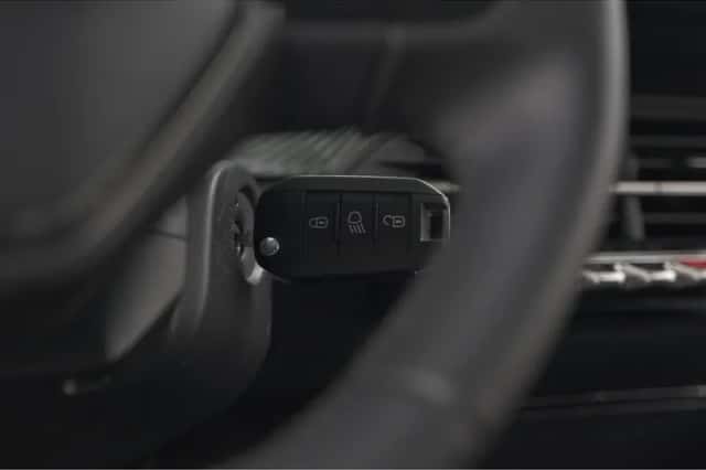 Peugeot 208 (2024) thumbnail 4