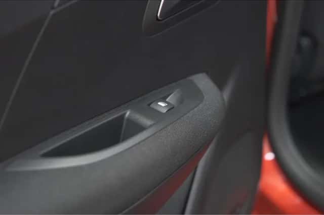 Peugeot 208 (2024) thumbnail 34