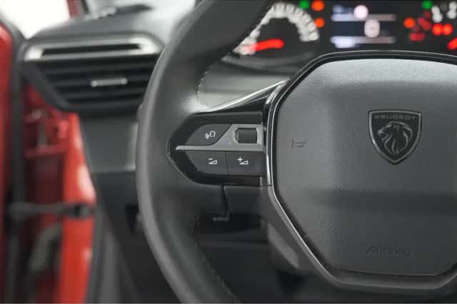 Peugeot 208 (2024) thumbnail 37