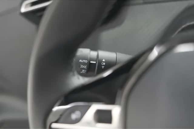 Peugeot 208 (2024) thumbnail 39