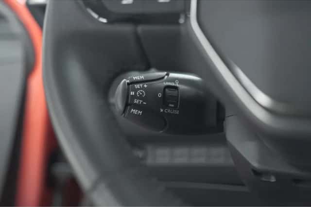 Peugeot 208 (2024) thumbnail 41