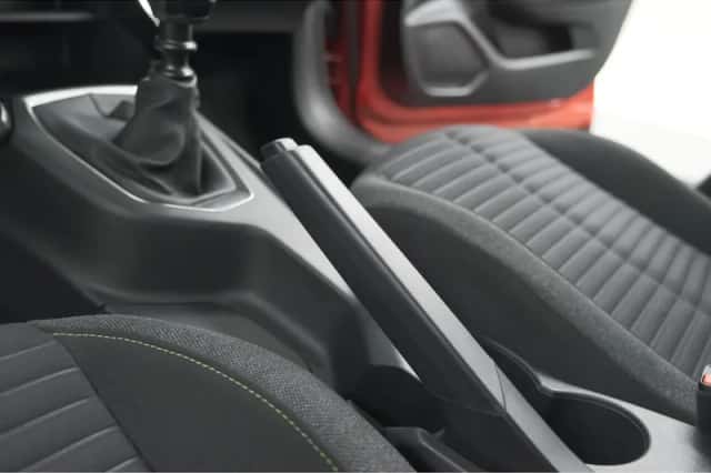 Peugeot 208 (2024) thumbnail 45